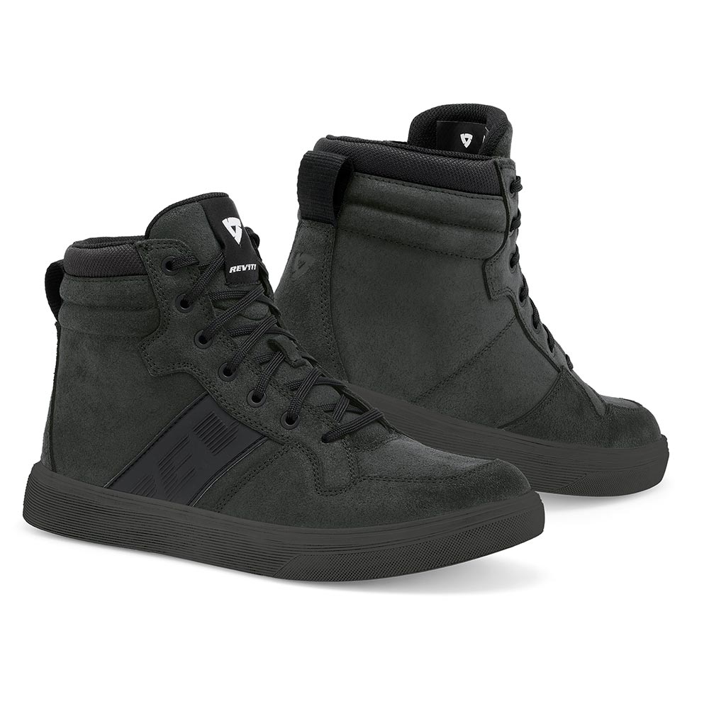 Scarpe da ginnastica a calci