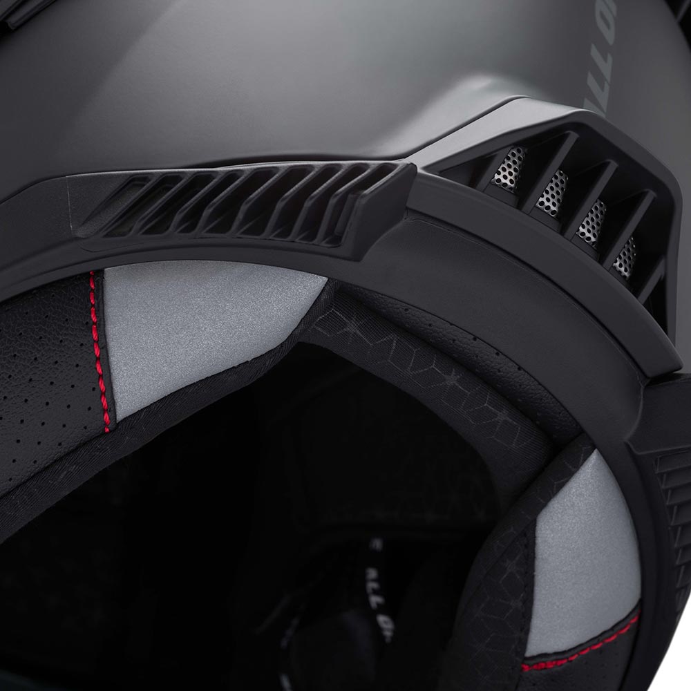 Casco Phantom Uni