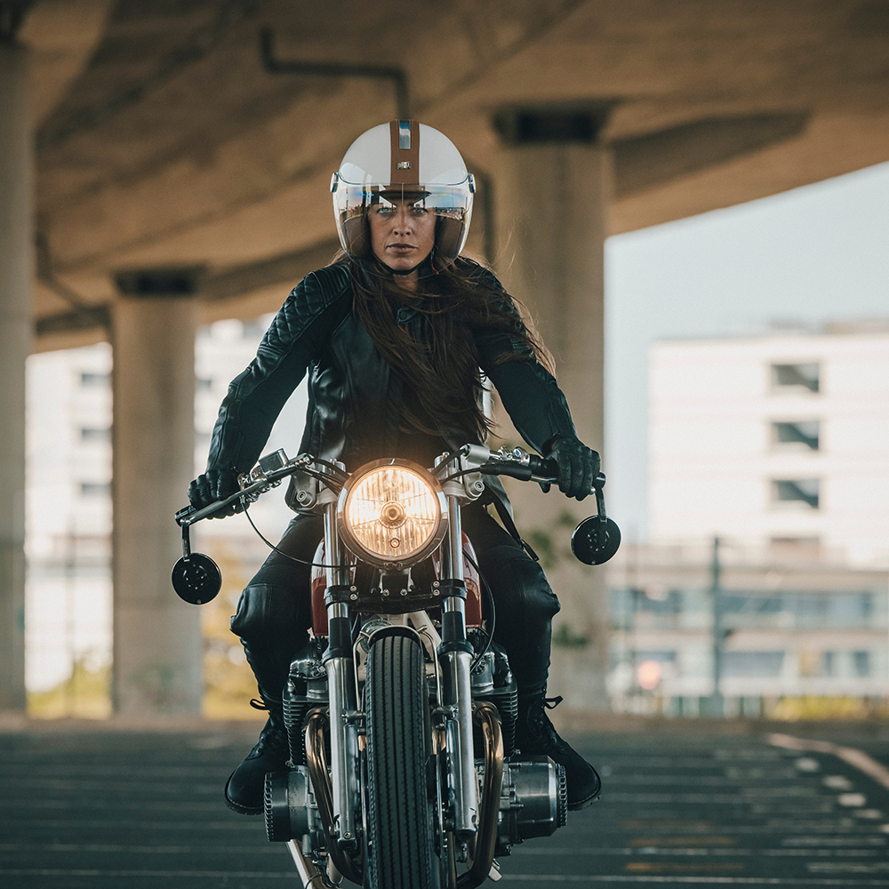 X.G20 Casco Groovy SV