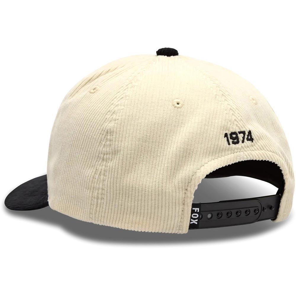 Cappello in velluto a coste Circa 74