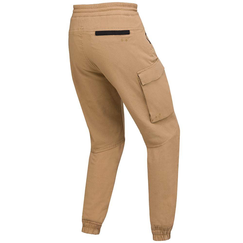Pantaloni jogger