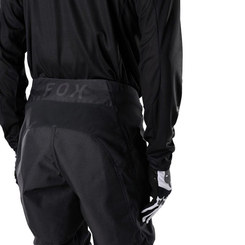 180 Pantalone Blackout