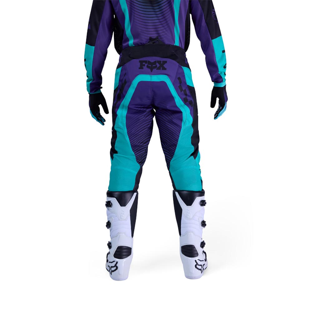 180 Raccogliere i pantaloni