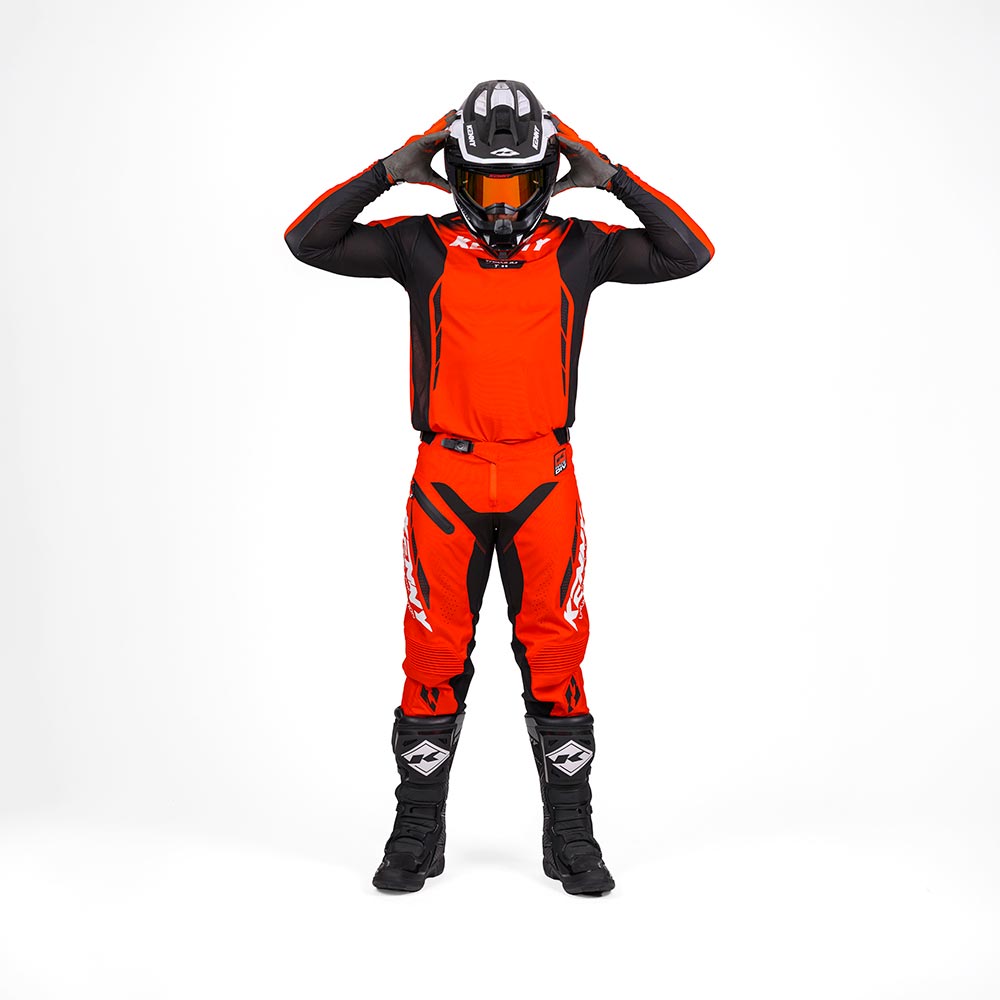 Pantaloni Titanium