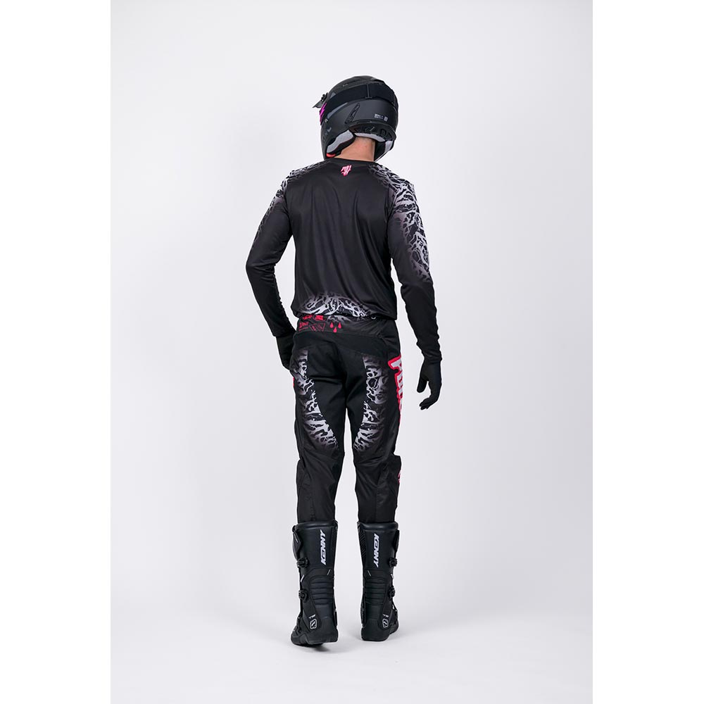 Pantaloni da buttare