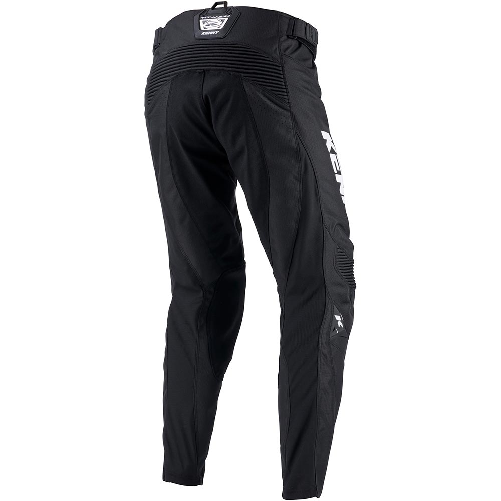 Pantaloni in titanio