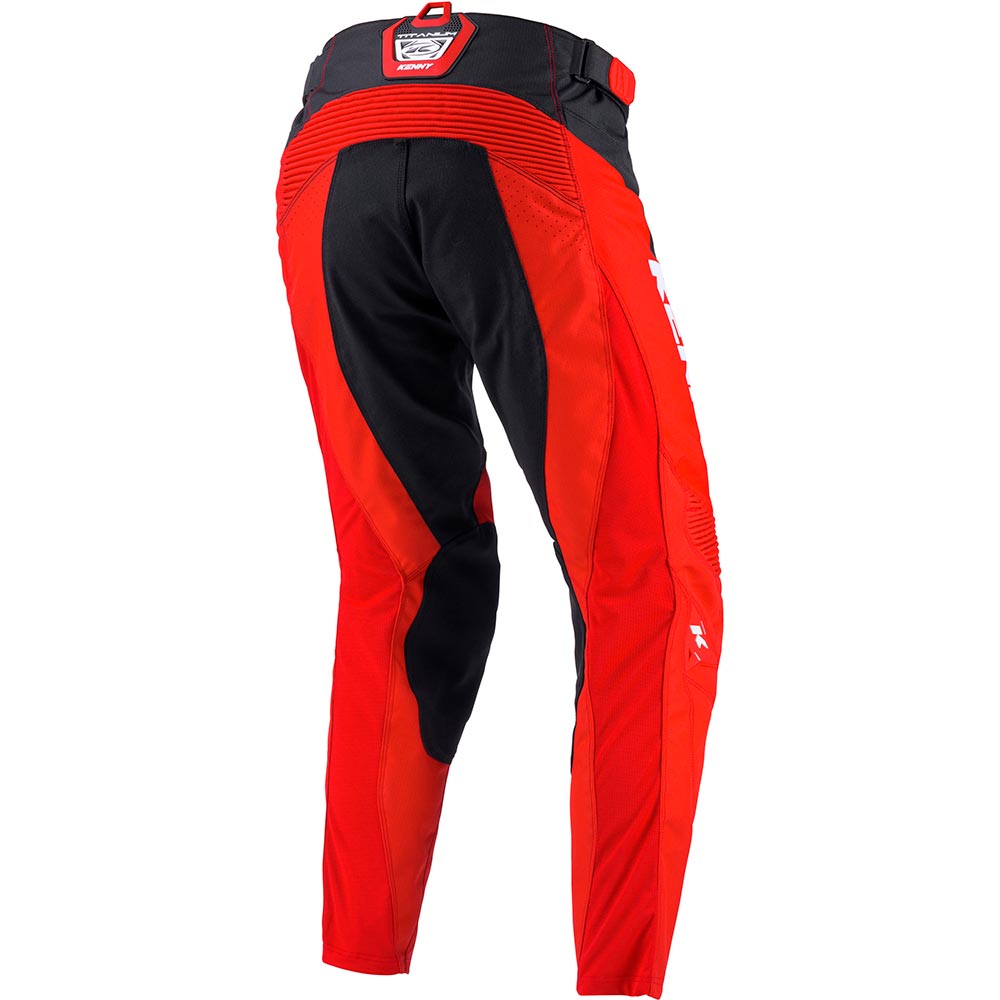 Pantaloni in titanio
