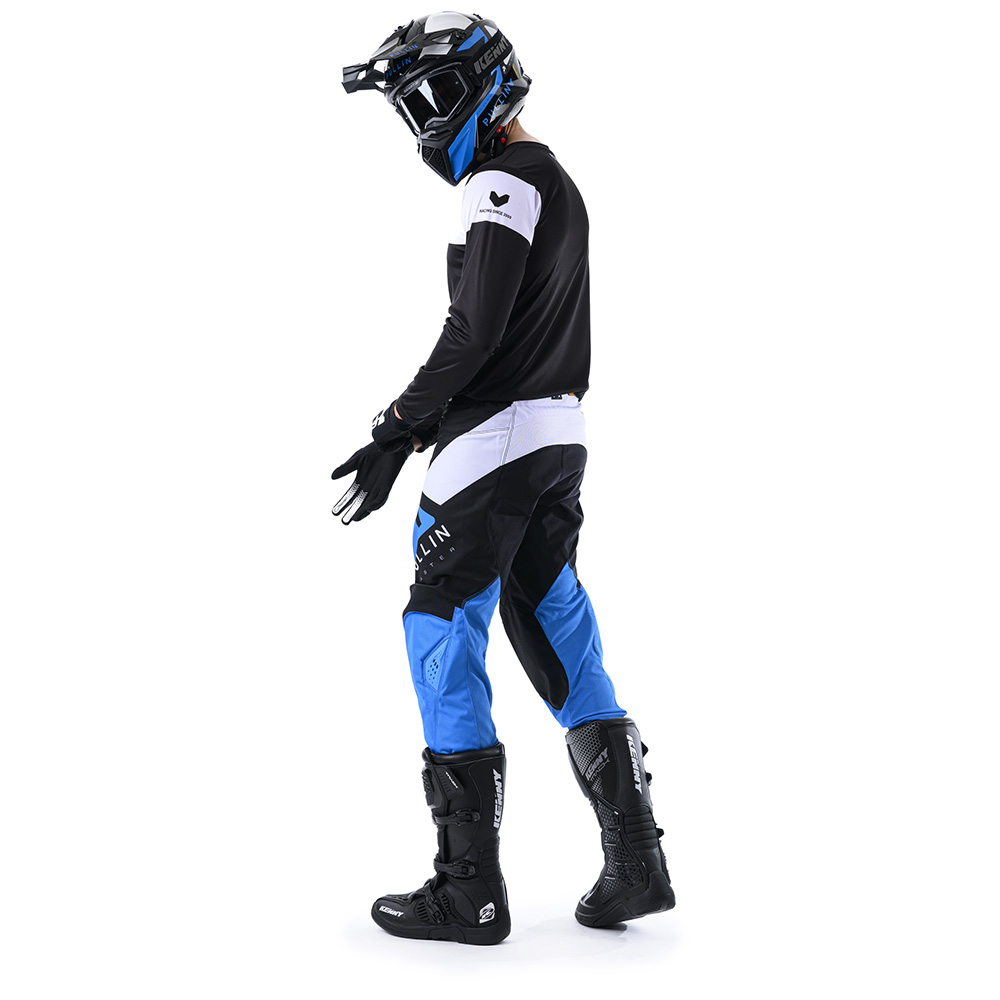 Pantaloni Master - 2024