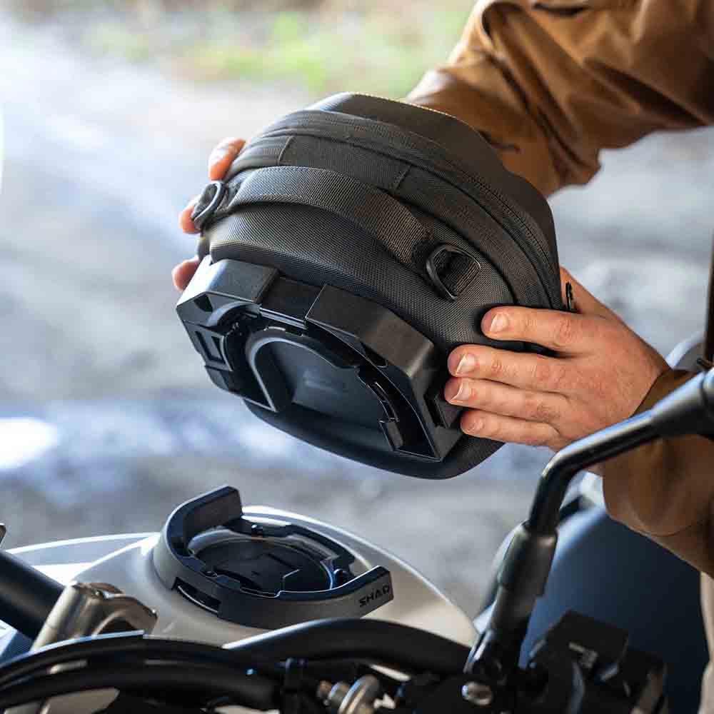 E03C Borsa da serbatoio Click System