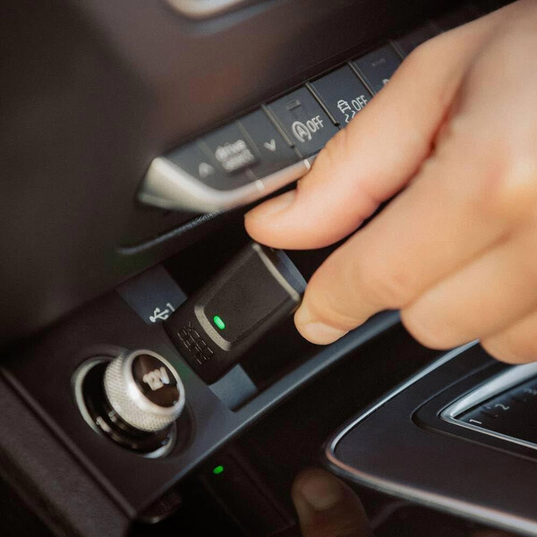 Adattatore wireless CarPlay/Android Auto V2