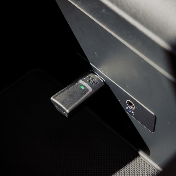 Adattatore wireless CarPlay/Android Auto V2