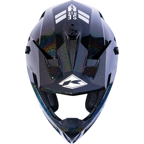 Casco solido e performante