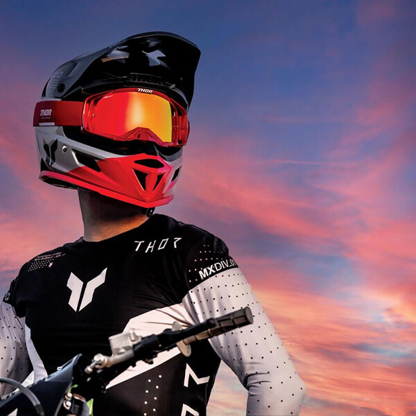 Casco Reflex Sport Strike