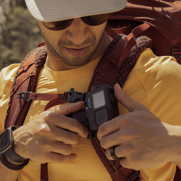 Clip magnetica girevole