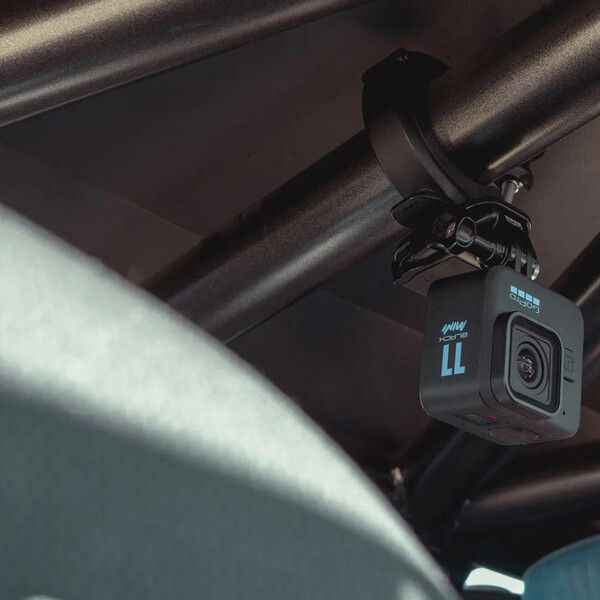 Fissaggio per tubi, barre e binari