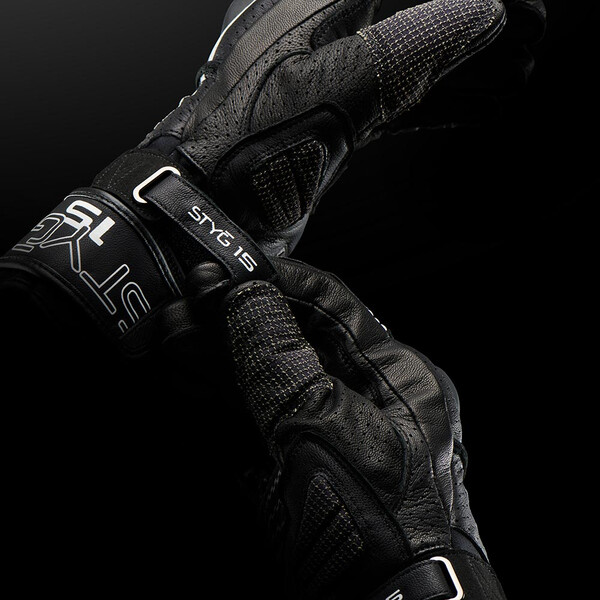 Guanti ventilati Styg15