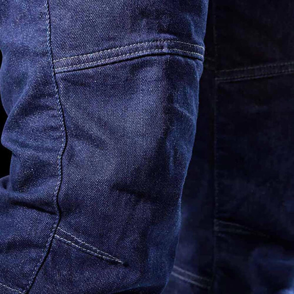 D03 Jeans affusolati L32