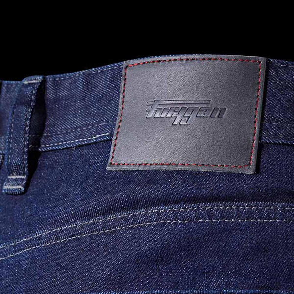 D03 Jeans affusolati L34