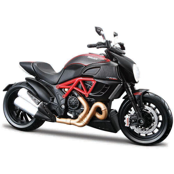 Ducati Diavel Carbon modello 1/12