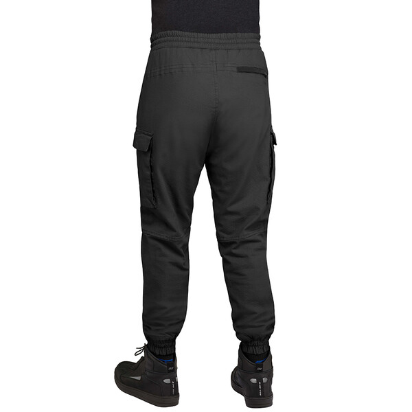 Pantaloni jogger