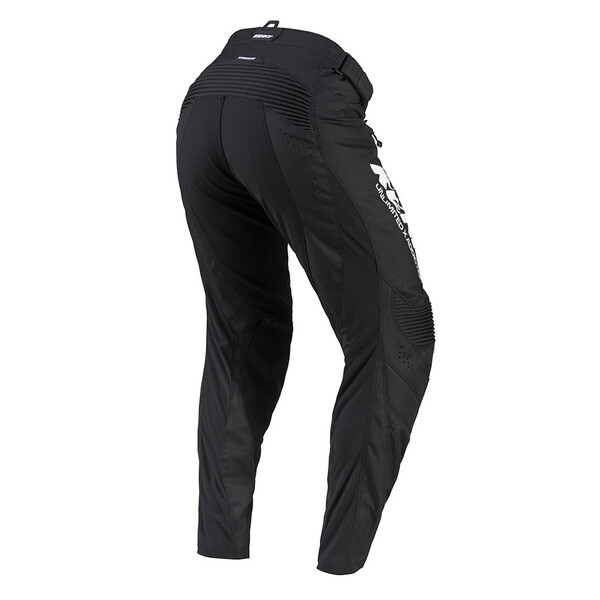 Pantaloni Titanium