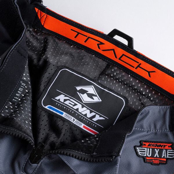 Pantaloni Track Focus Kid - 2023