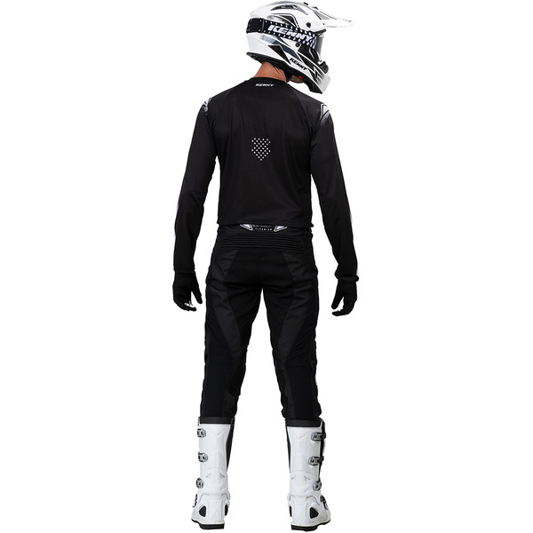 Pantaloni in titanio -2021