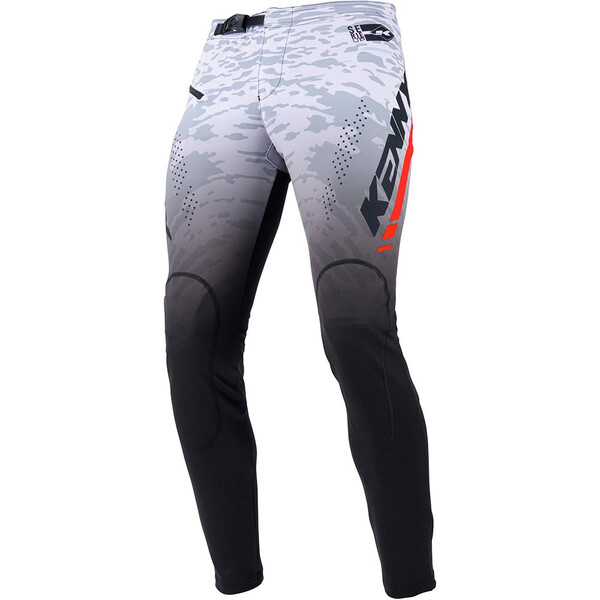 Pantaloni di prova