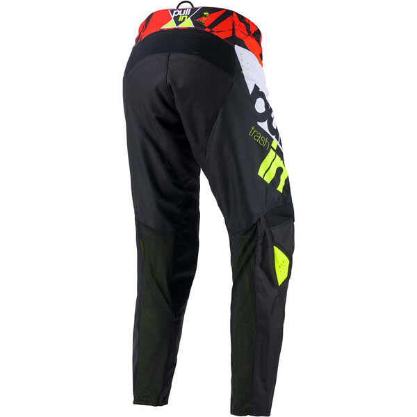 Pantaloni da buttare