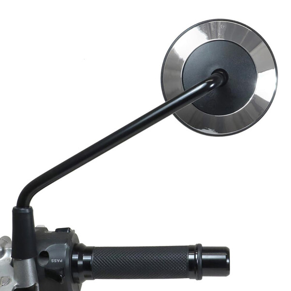 Sette specchietti retrovisori