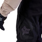 Difendere i pantaloni off-road